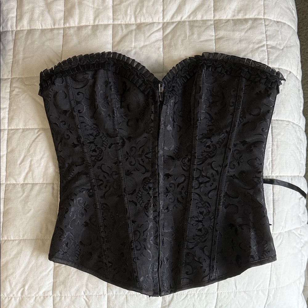 Lace-Trimmed Black Bustier Corset